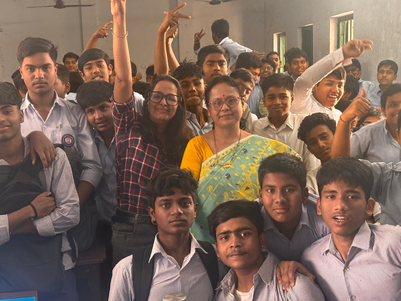 INSV Kaundinya, Chittaranjan Colony Hindu Vidyapith